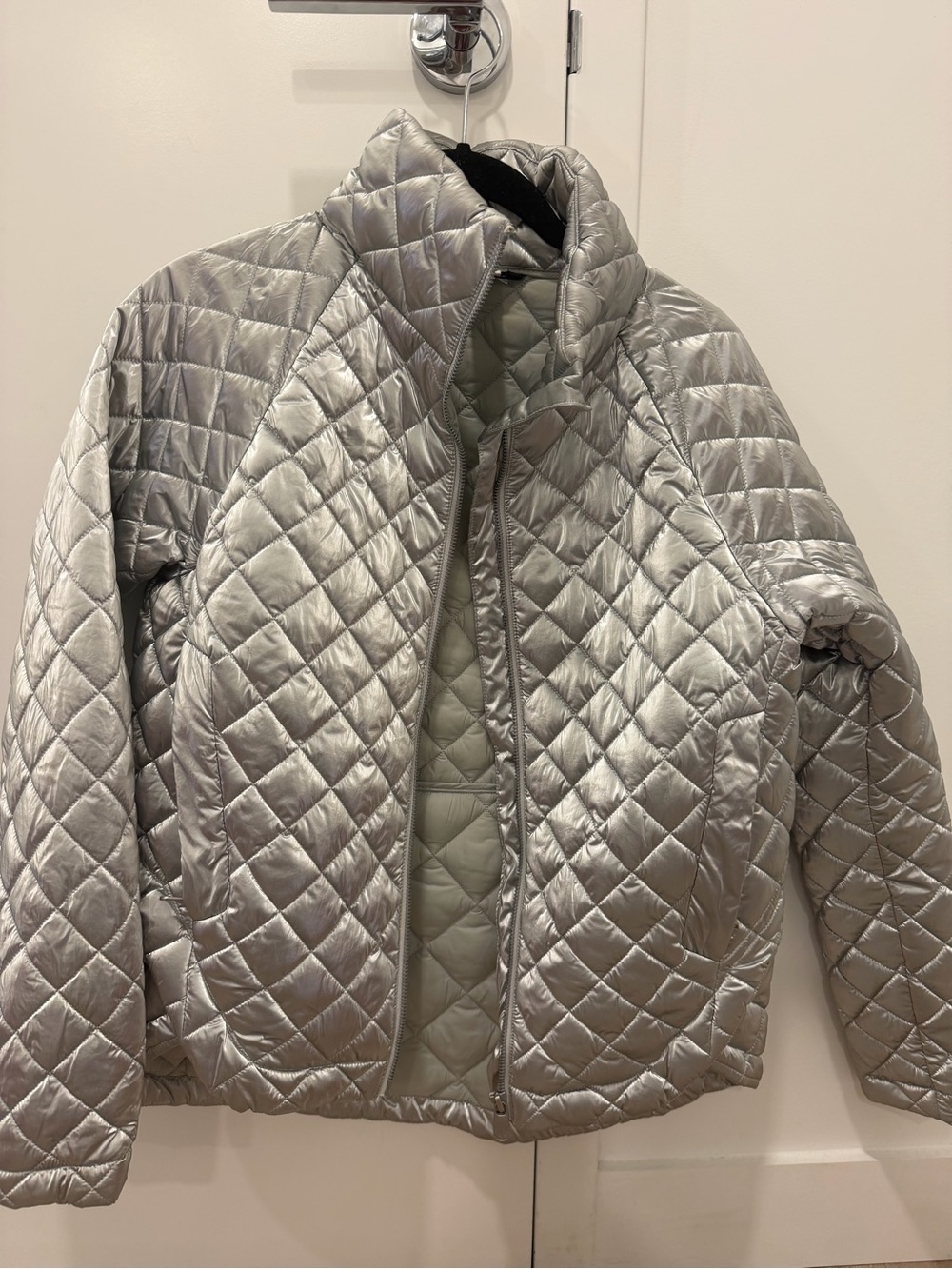Athleta Metallic Silver Quilted Puffer Jacket - Women's